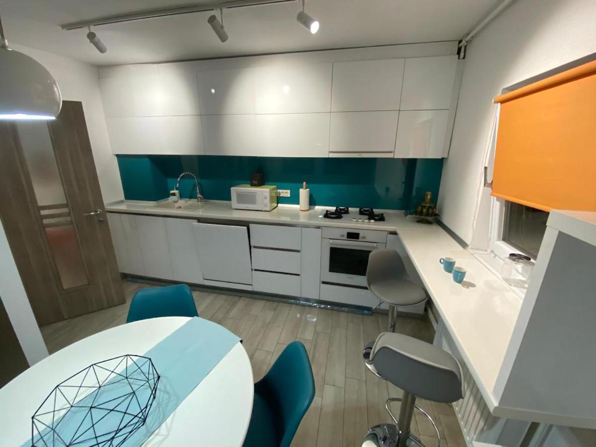 Beautiful Modern Apartment Craiova Eksteriør billede