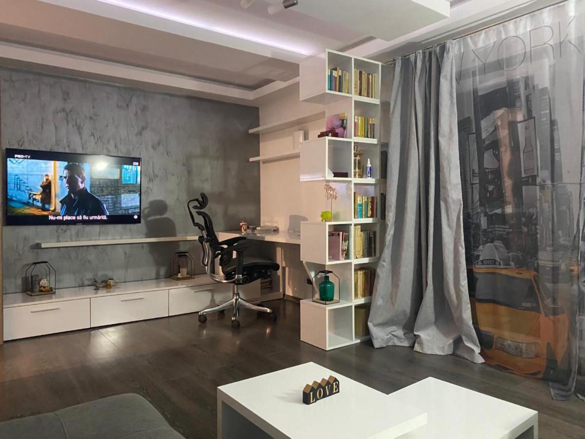 Beautiful Modern Apartment Craiova Eksteriør billede
