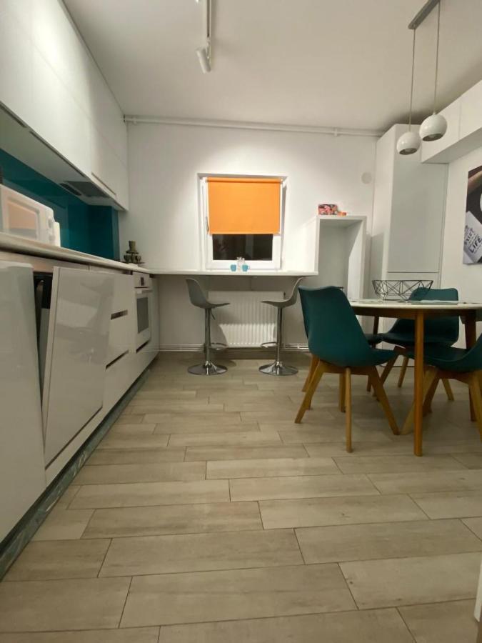 Beautiful Modern Apartment Craiova Eksteriør billede